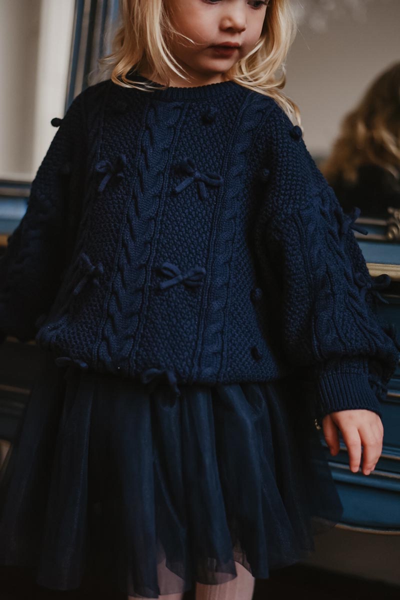 Julie Tutu ❘ Navy