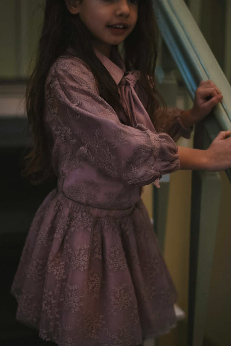 Olivia Lace Blouse ❘ Fawn