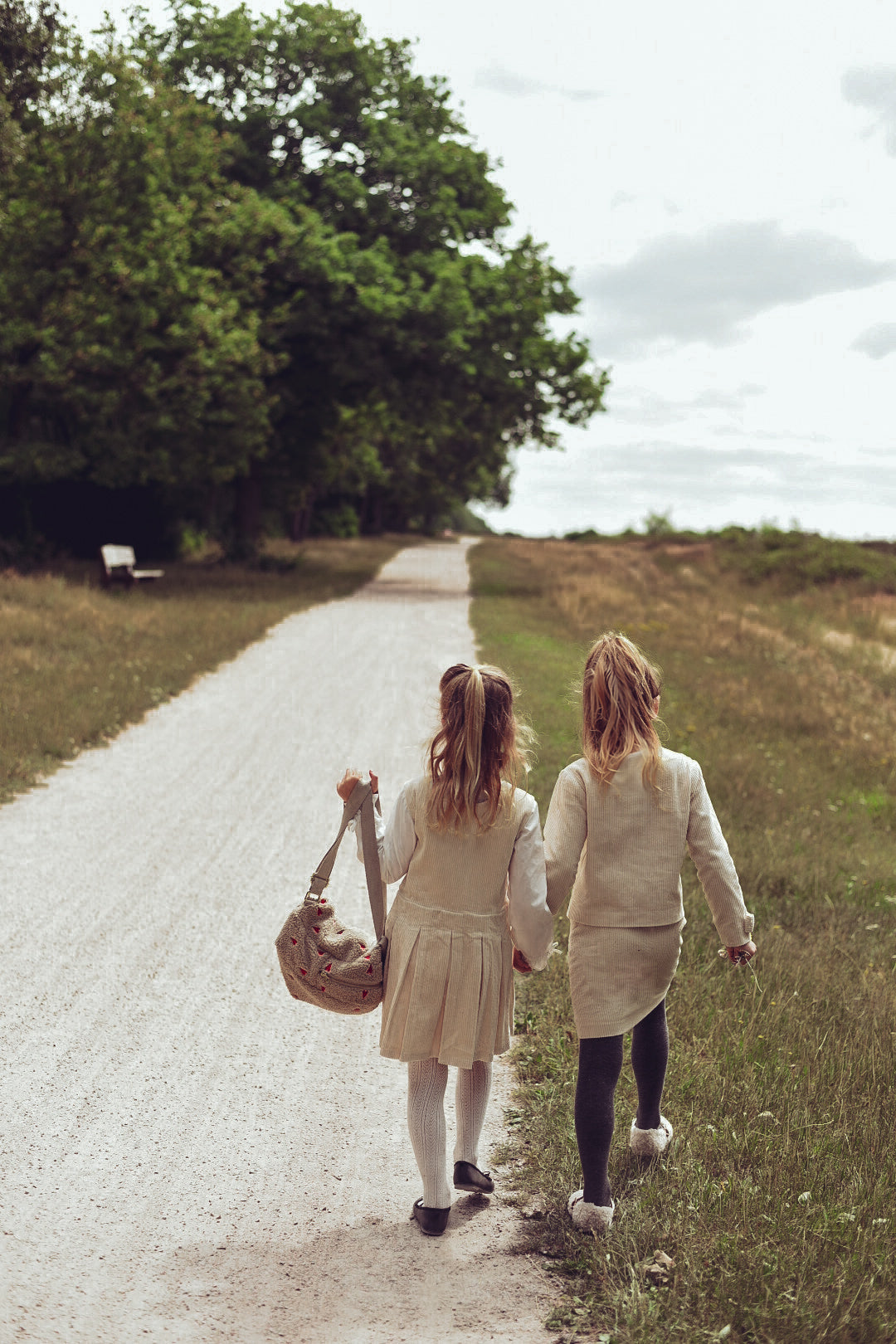 Children walking through the heath in LRDM Petits AW26