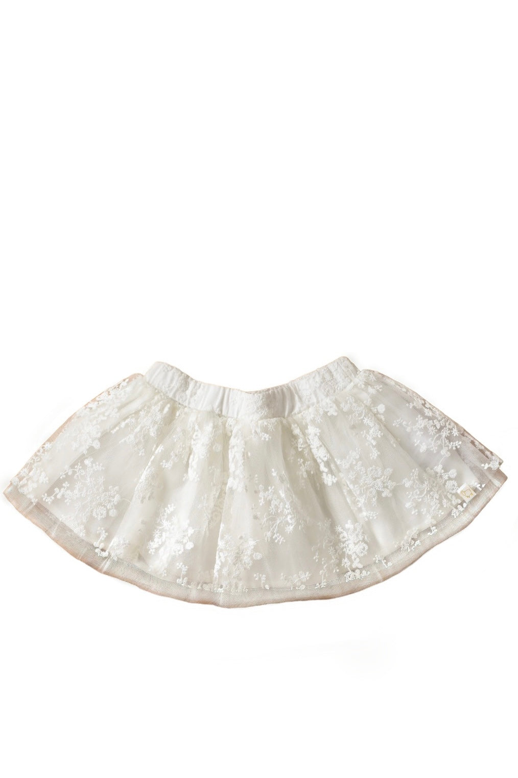 The dreamy Olivia skirt is the ideal skirt for girls. The elastic waistband and perfect design make the skirt very comfortable. The skirt has a beautiful volume due to the rich use of the luxurious white lace fabric. The skirt is comfortable and extremely suitable for daily use but also for special occasions.